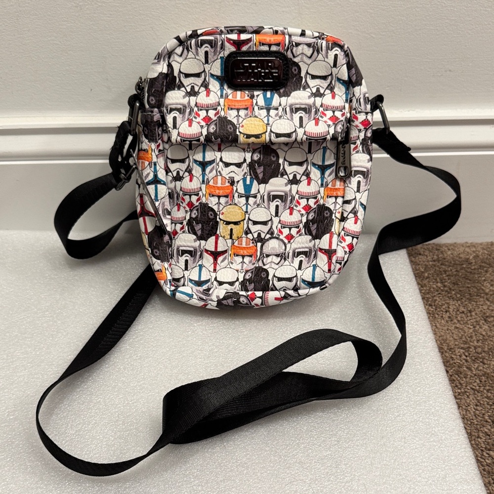 Disney Crossbody Bag with Star Wars Pattern